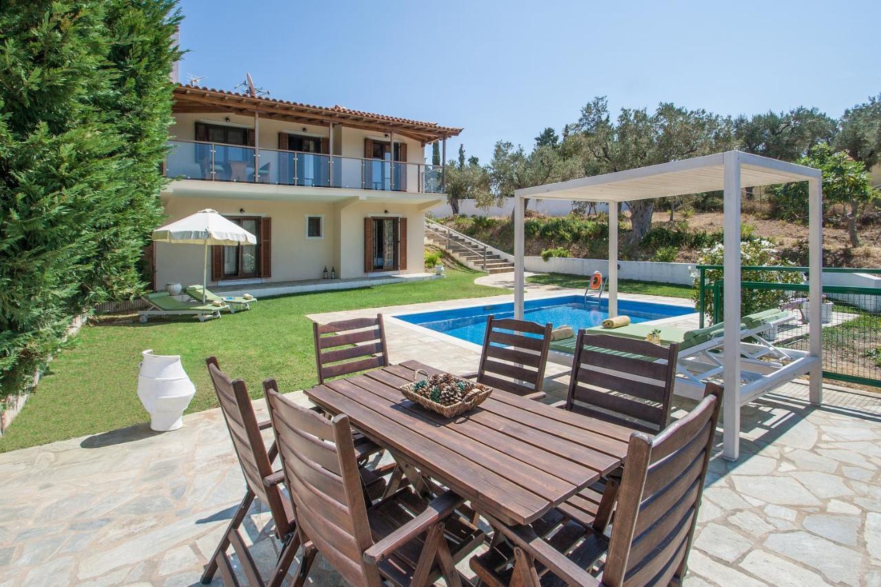 Four Seasons Villas Kalivia  エクステリア 写真