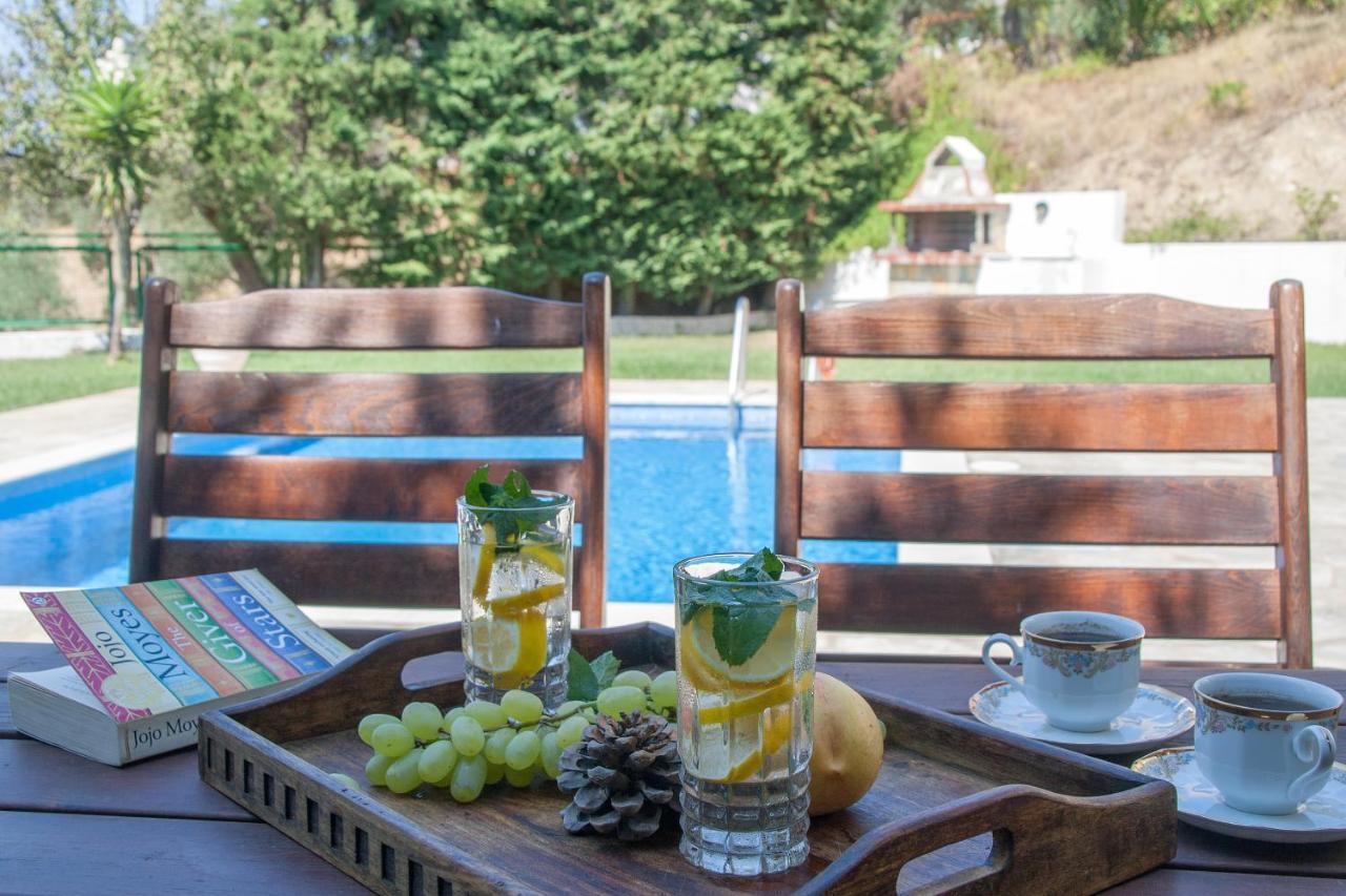 Four Seasons Villas Kalivia  エクステリア 写真
