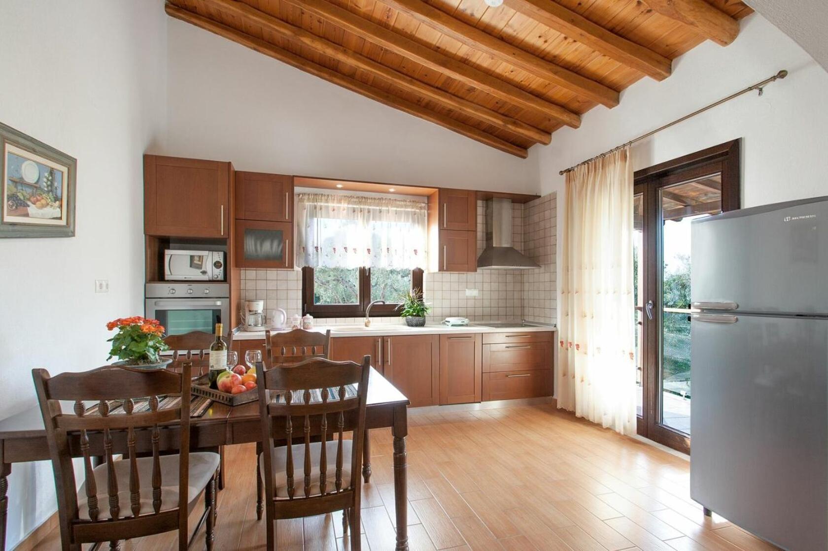 Four Seasons Villas Kalivia  部屋 写真