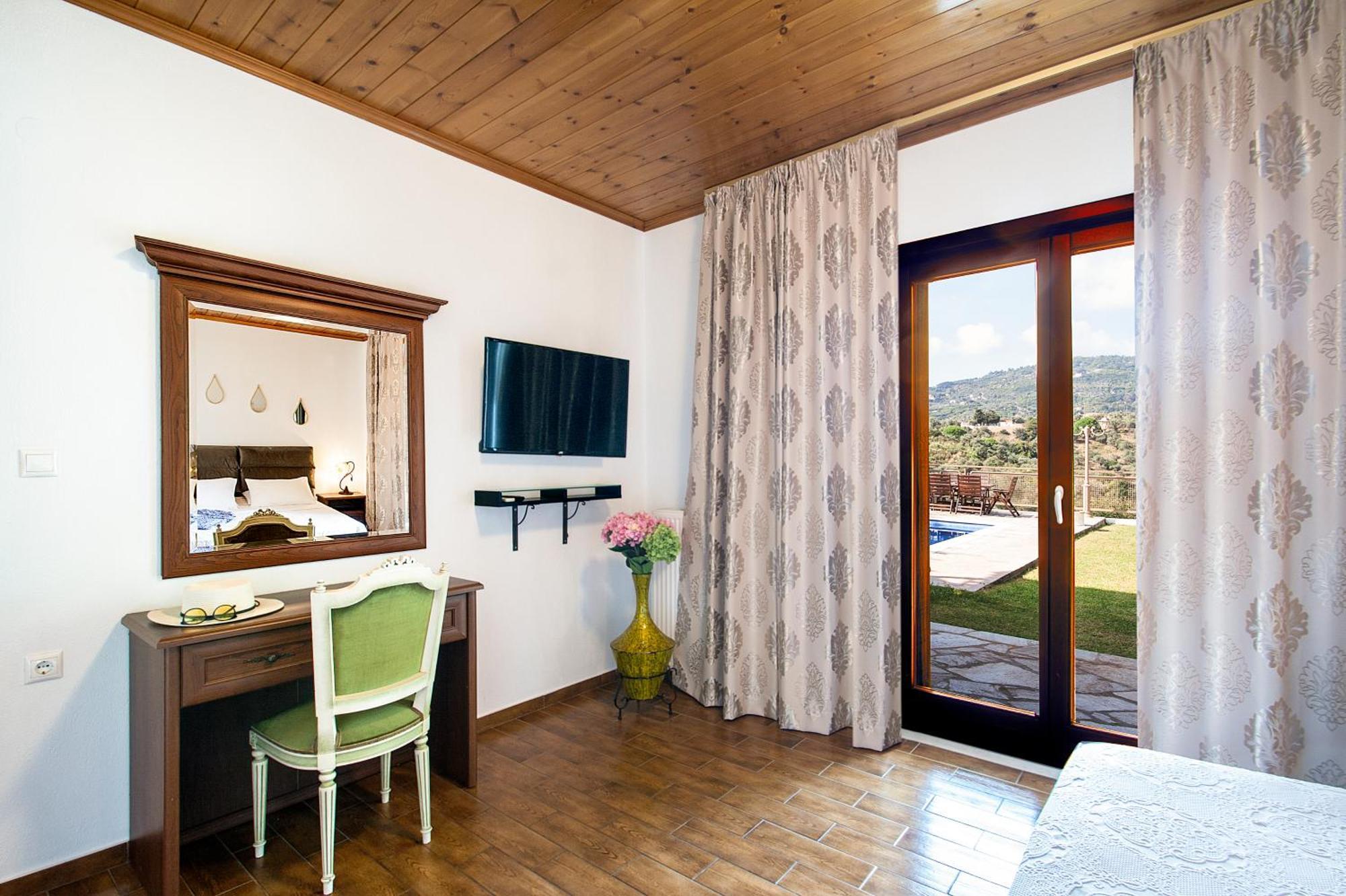 Four Seasons Villas Kalivia  エクステリア 写真